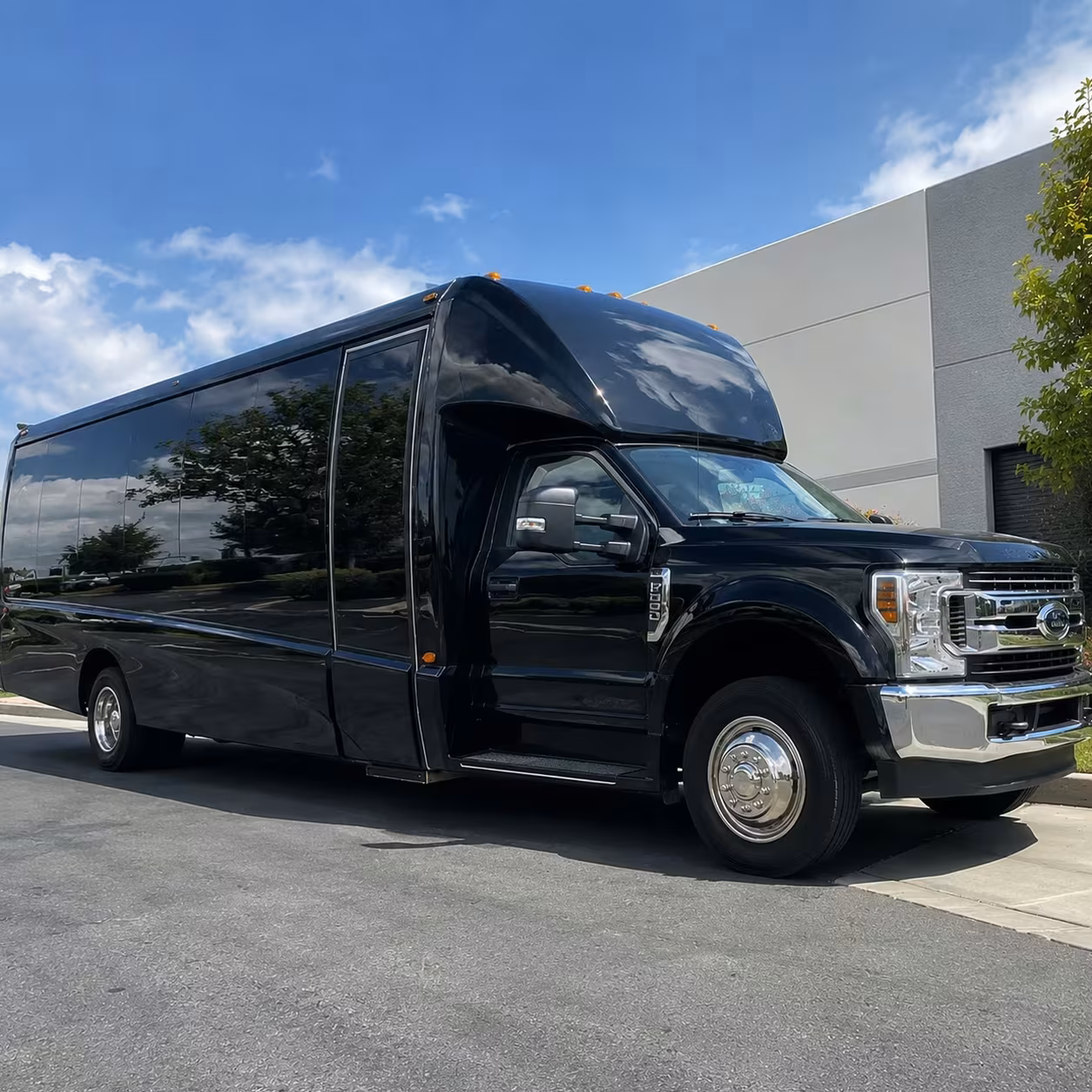employee shuttle services in antioch