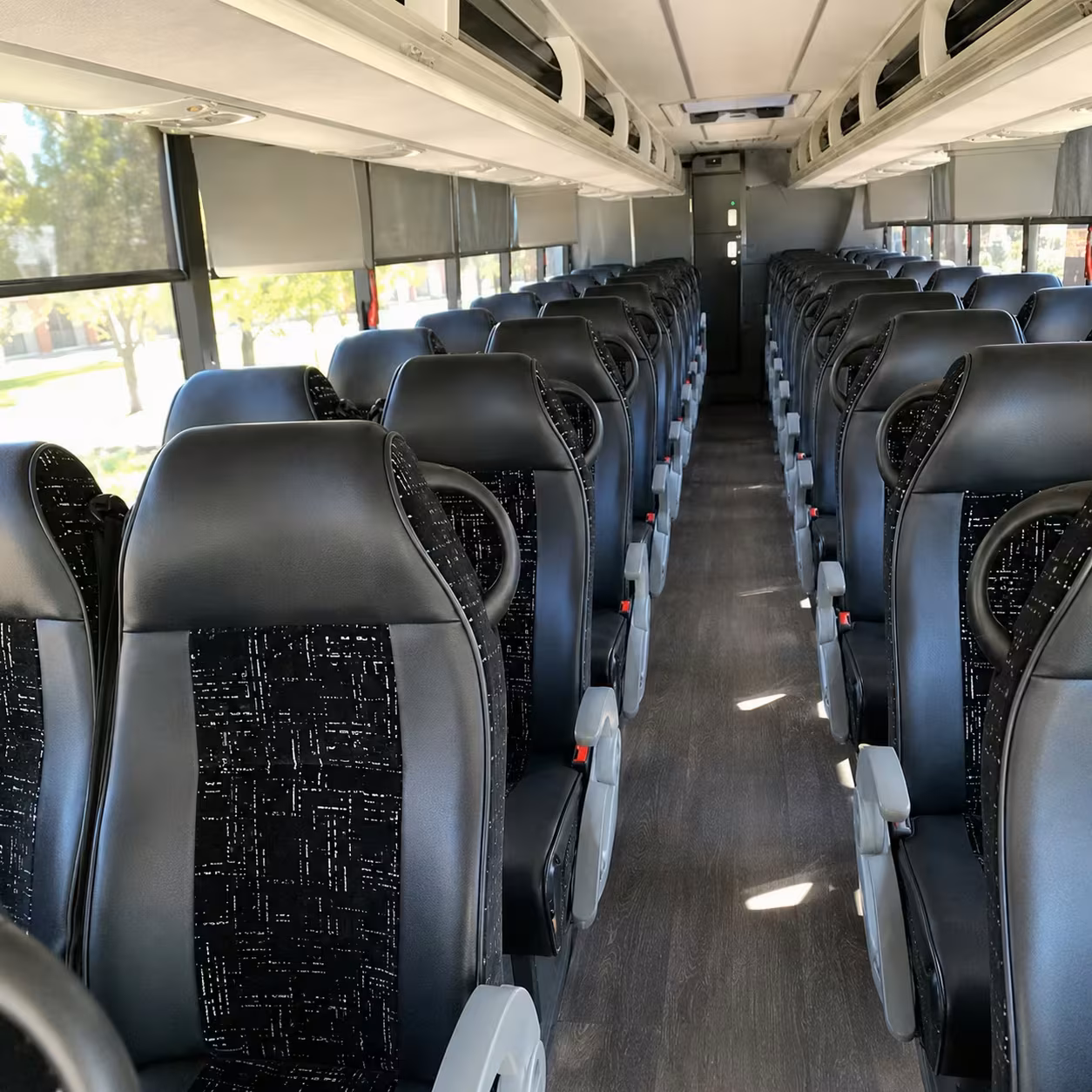 wheelchair accessible charter bus rentals for antioch field trips